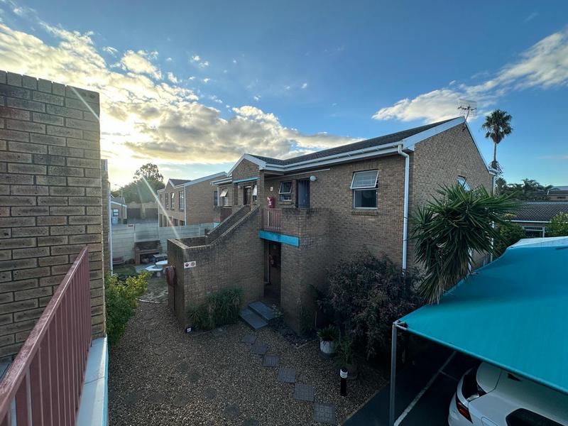 To Let 2 Bedroom Property for Rent in Oakglen Western Cape
